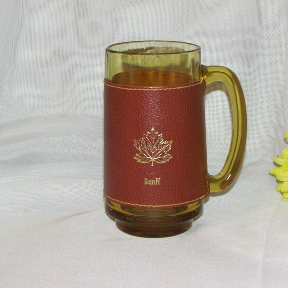 Beer Mug BANFF Vintage Gold Glass Faux Leather Sleeve Souvenir - Picture 1 of 11